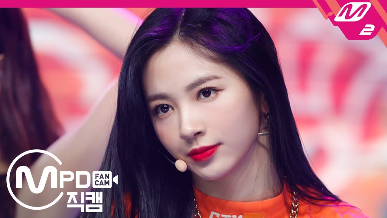 [MPD직캠] 체리블렛 지원 직캠 4K ‘무릎을 탁 치고 (Hands Up)’ (Cherry Bullet JI WON FanCam) | @MCOUNTDOWN_2020.2.13