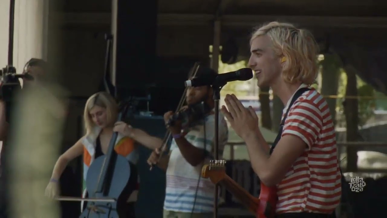 half•alive - still feel [Live at Lollapalooza 2019] (archive)