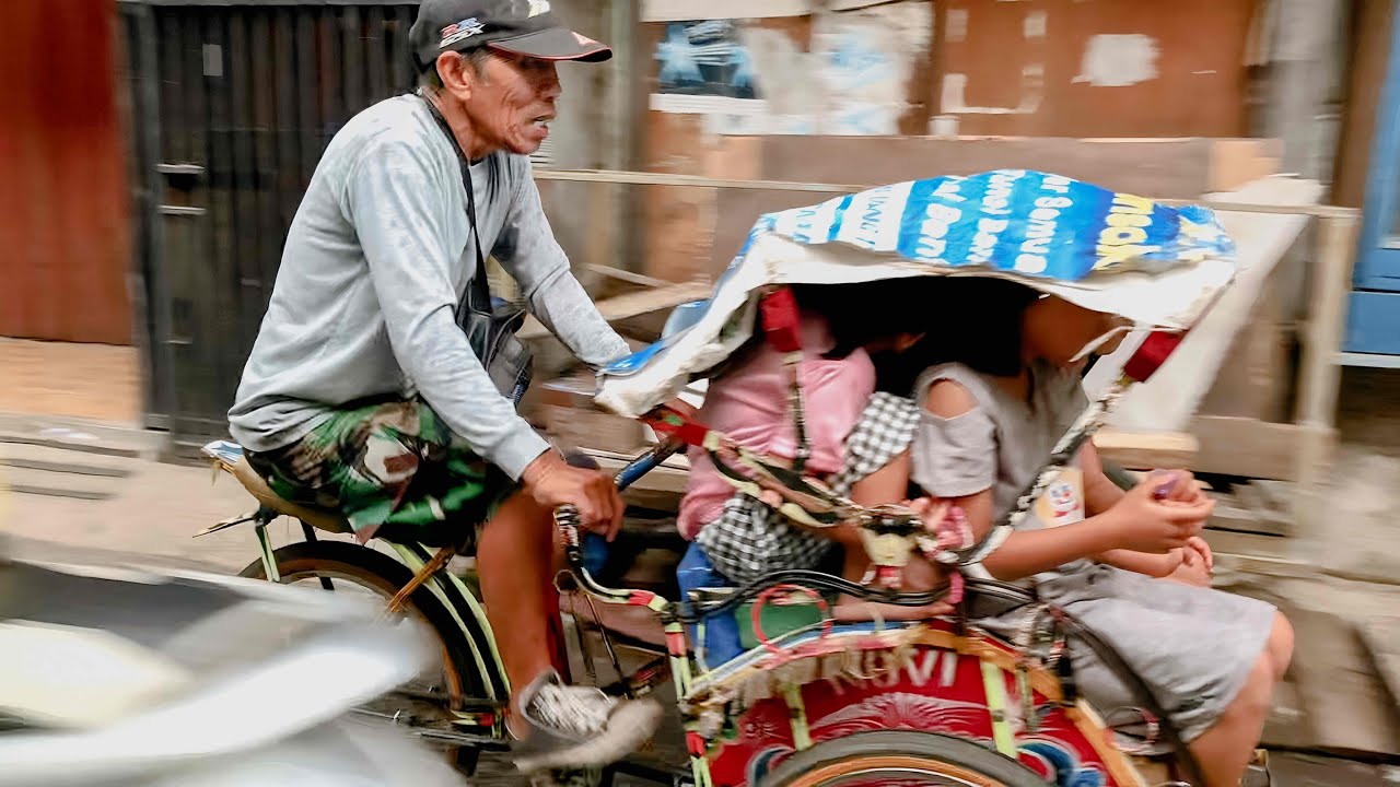 “Kehidupan Di Gang Cibuntu: Sentra Pabrik Tahu Legemdaris Bandung”