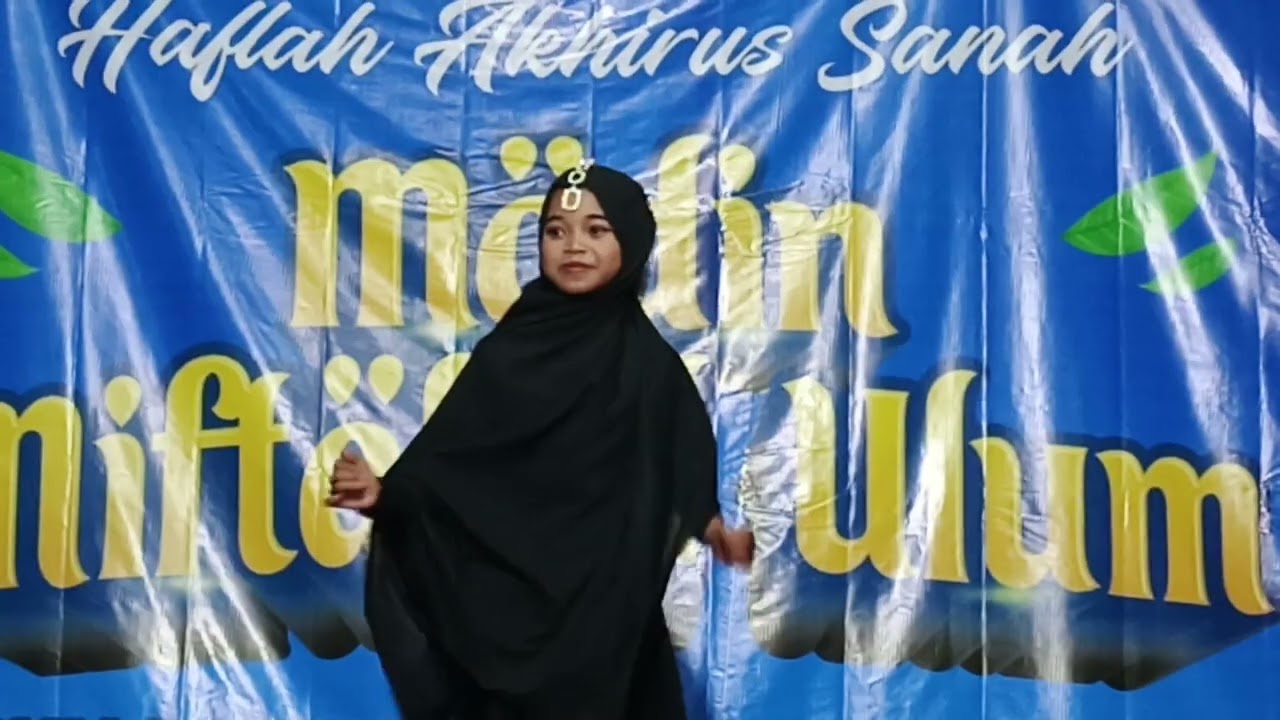 TARIAN INDIA SANTRI PUTRI 