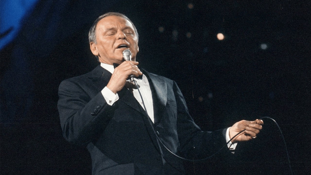 Frank Sinatra - Street Of Dreams (Ol' Blue Eyes Is Back)