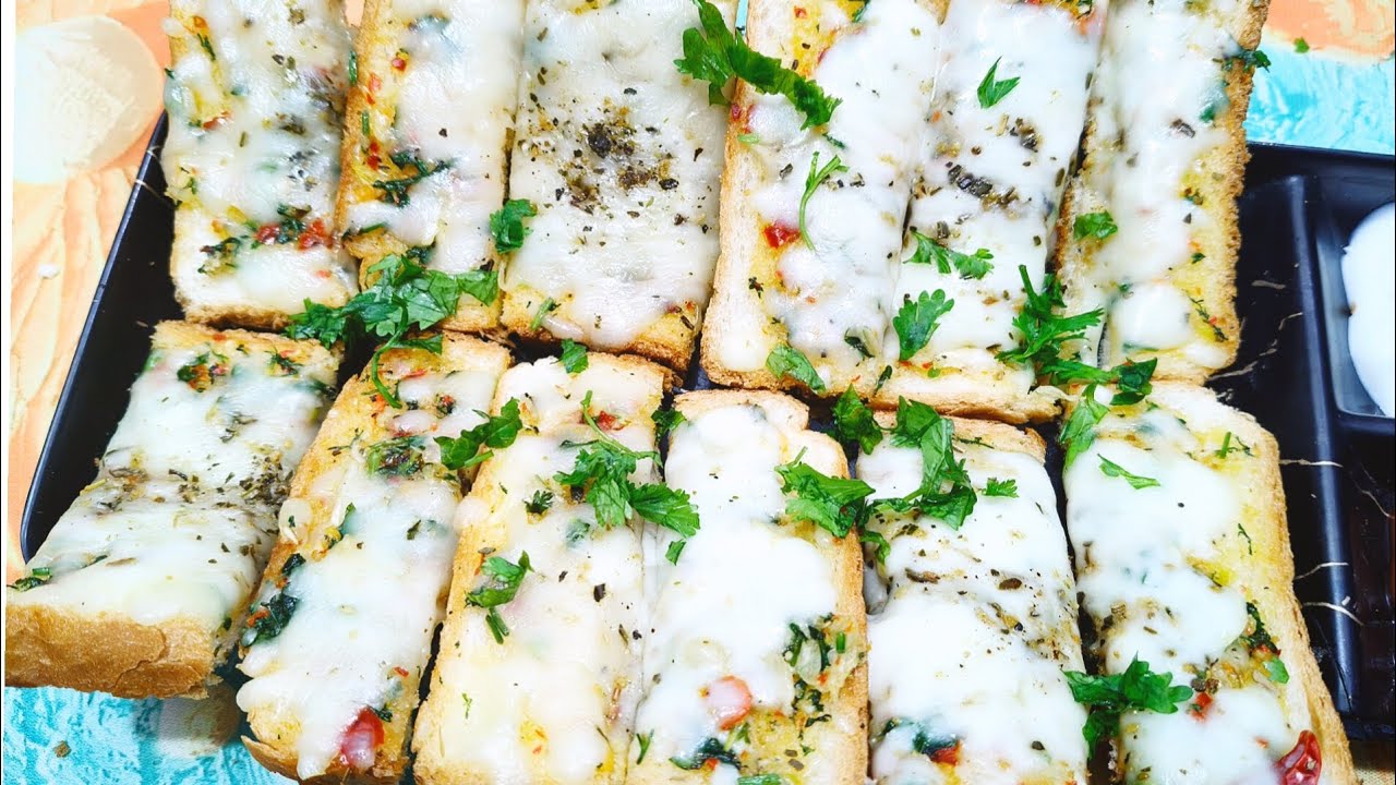 Ramzan Special Cheese Garlic Bread | Easy Iftar Snack Recipe