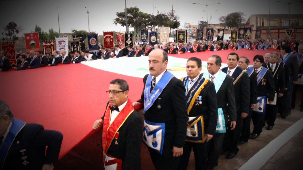 A la vuelta de la esquina - Masones
