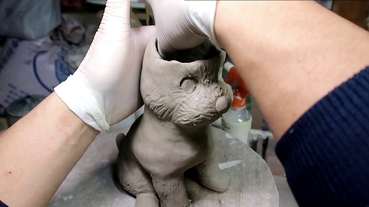 [陶芸]粘土でトイプードルの作り方。　How to make Ceramics Sculpture toy poodle.