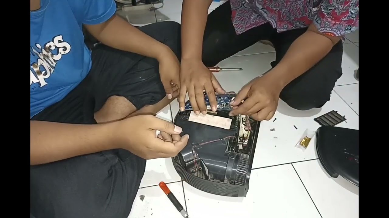 bongkar cheerlux cl720 perbaiki colokan