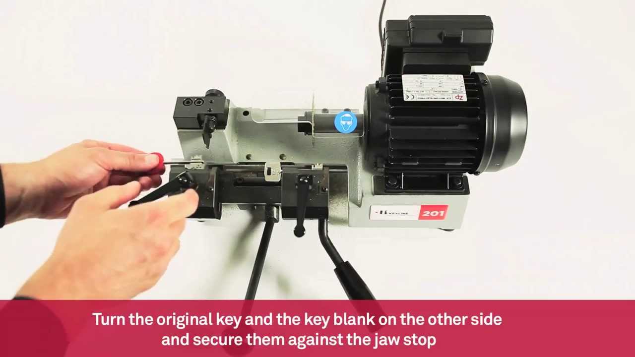 Professional key cutting machine for short bit keys | Keyline 201
