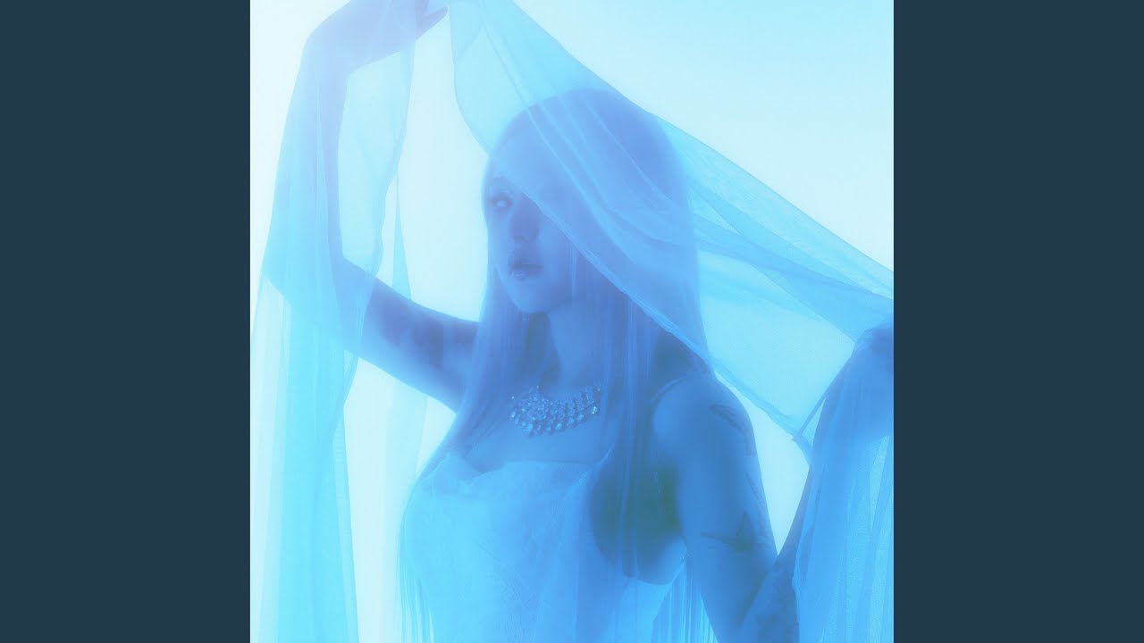 SILHOUETTE
