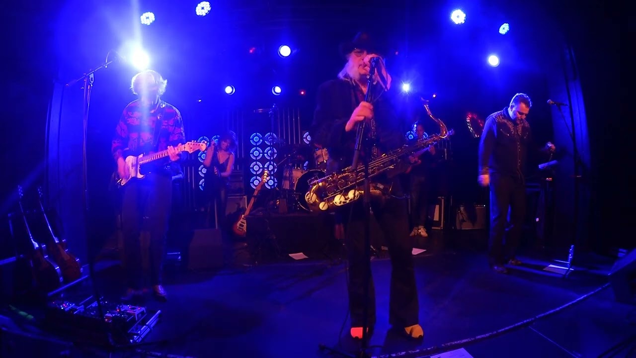 Livin Blues Xperience