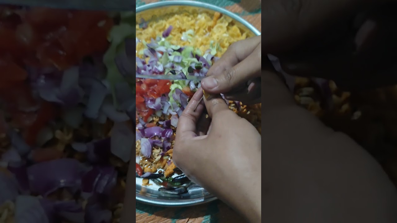 Eating maggi &chana #maggi with friends 😋🥵