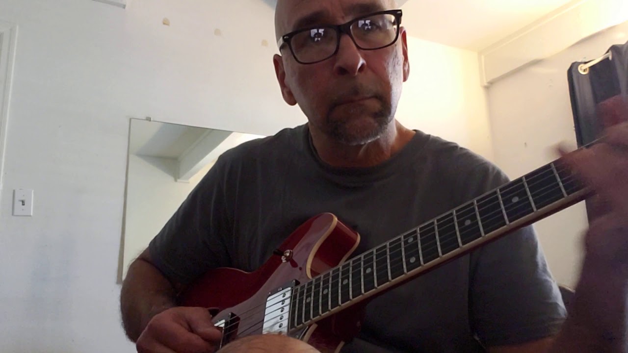 Harley Benton HB 35 CH out of the box