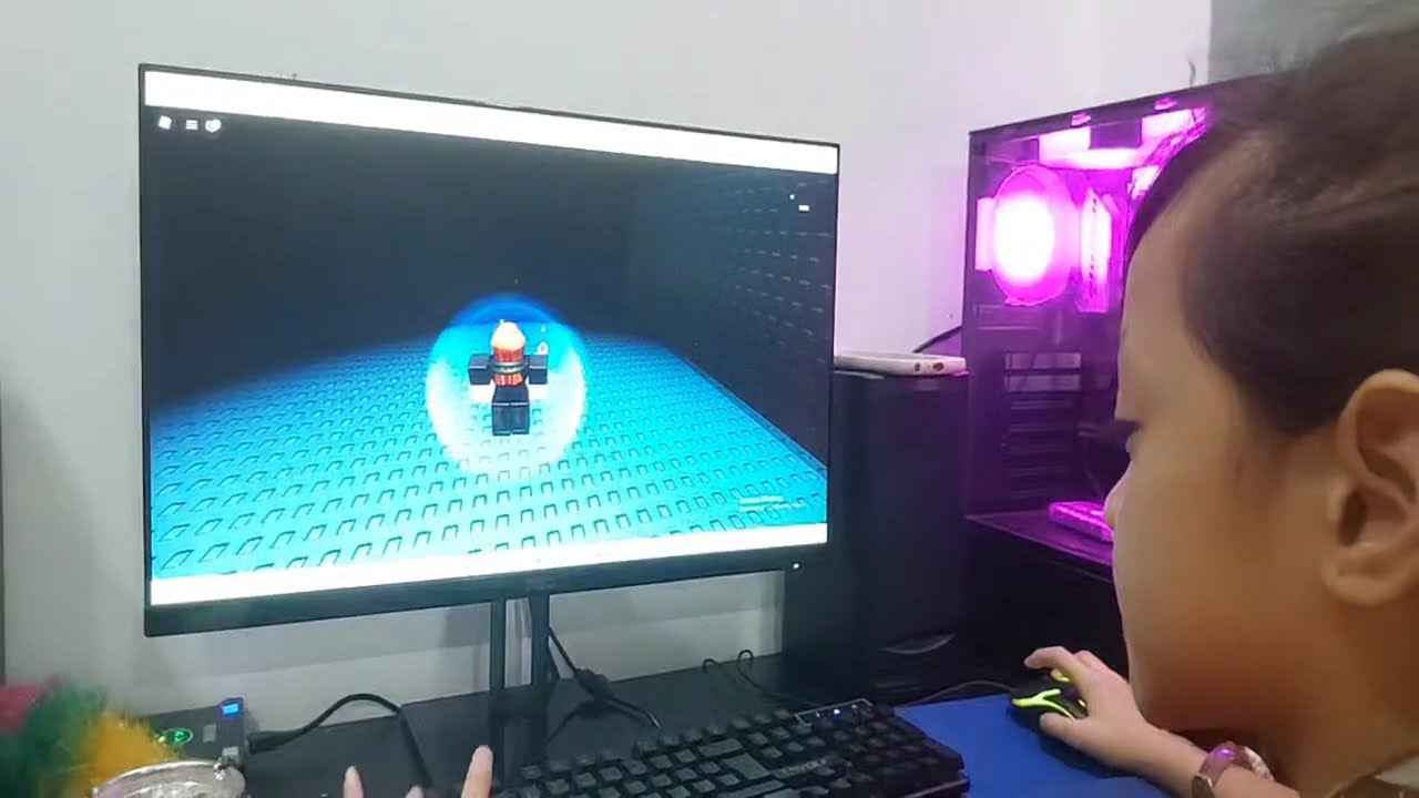chú ong chăm chỉ  đang phát trực tiếp! vao game nhé