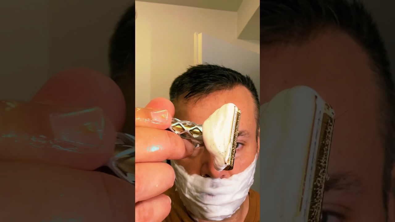 Provo il rasoio di sicurezza Valynor con sapone da barba Seabeast di Hags #rasaturatradizionale