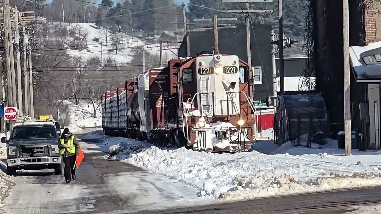 Memories Live Forever, Even As People Struggle In Life.. A Sobering Reminder Aboard This Train..