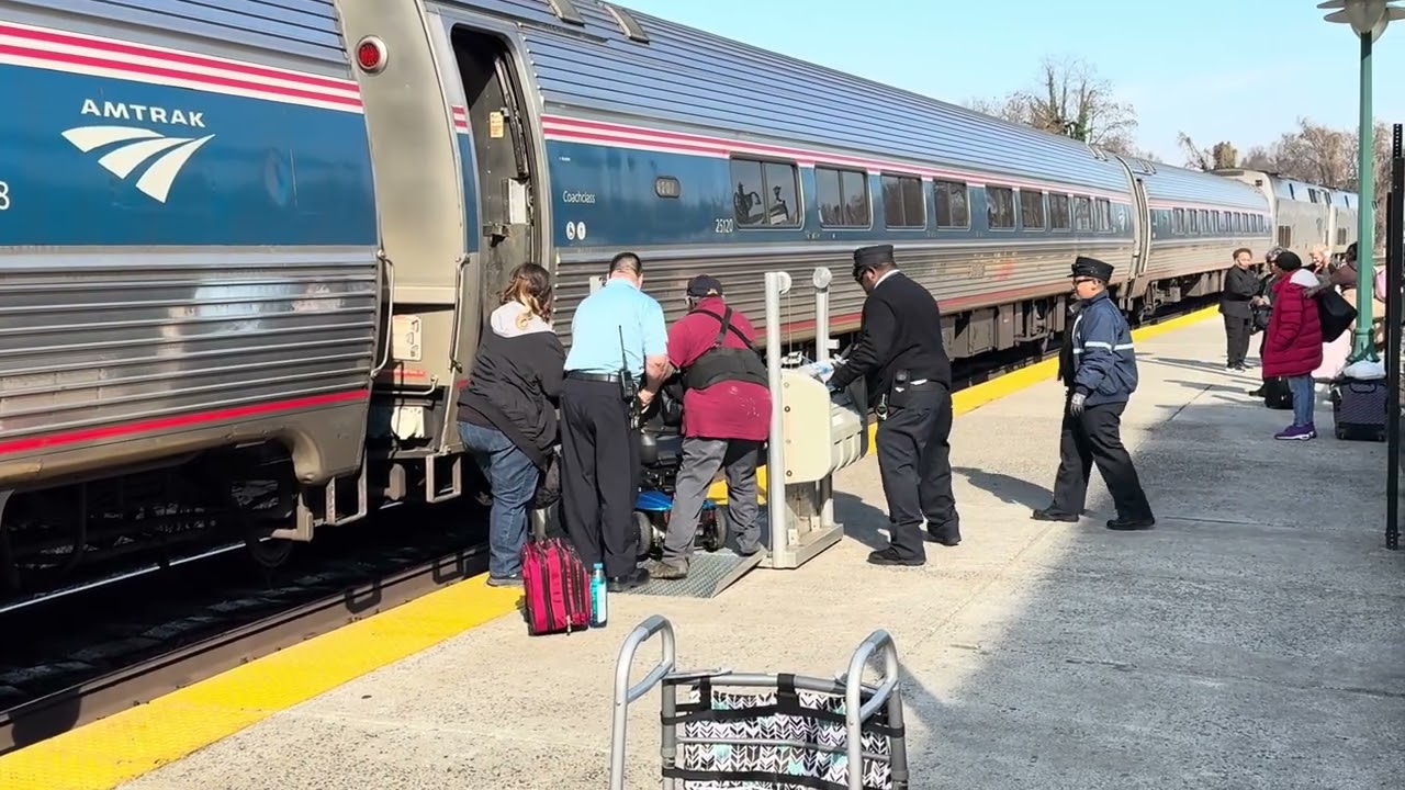 Amtrak Crescent arrival in Lynchburg 