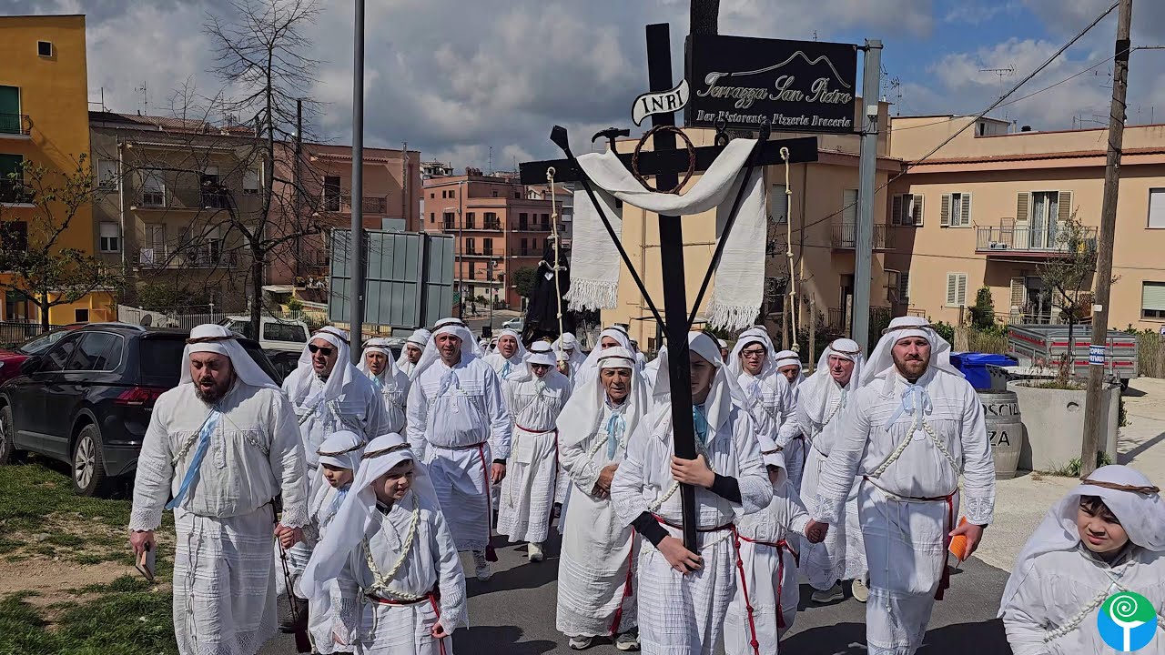 Il Venerdì Santo a Vico del Gargano: grande afflusso di turisti internazionali e nazionali