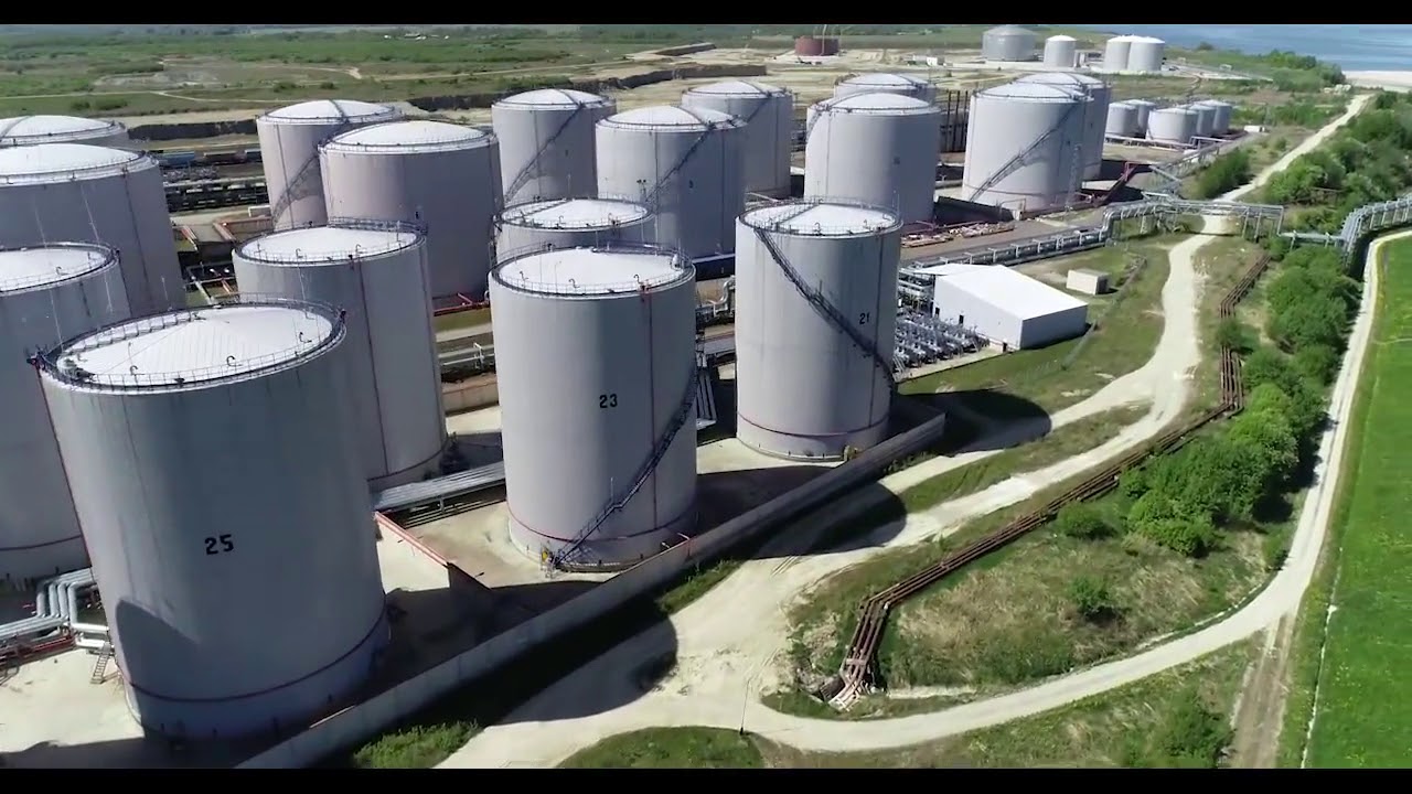 Lennuvideo Sillam&auml;e ja Sillam&auml;e sadama &uuml;mber / Полет дрона над Силламяэ и портом 31.05.2018