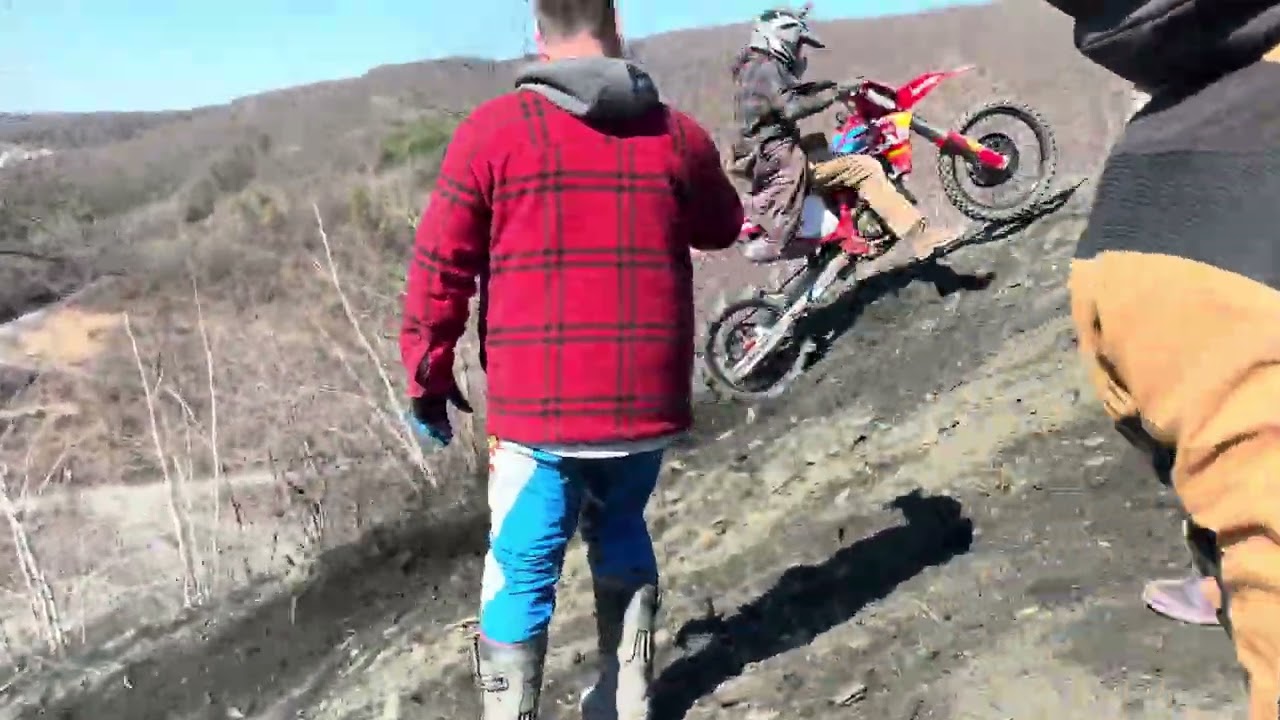Hill Climb thrown down in Shamokin Pa (Cops Called)