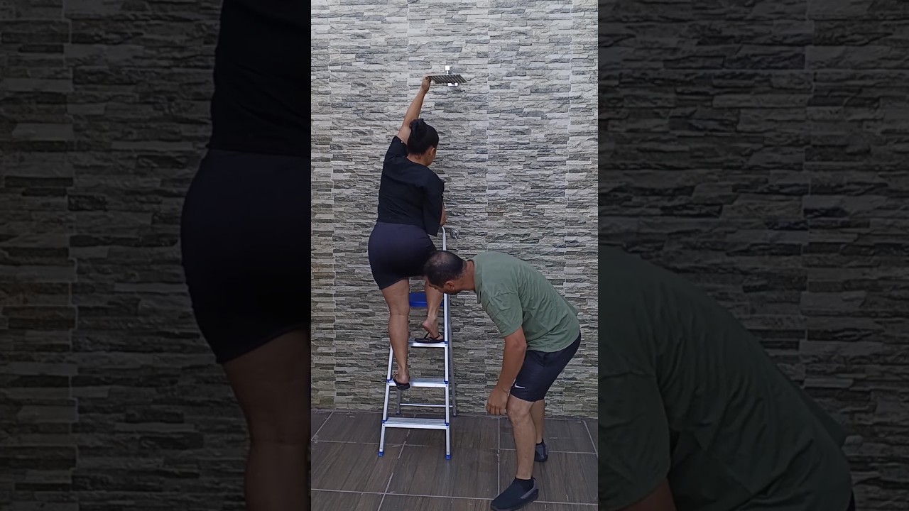 Minha mulher pediu ao nosso vizinho para consertar nossa ducha da piscina    e foi além do serviço 😱