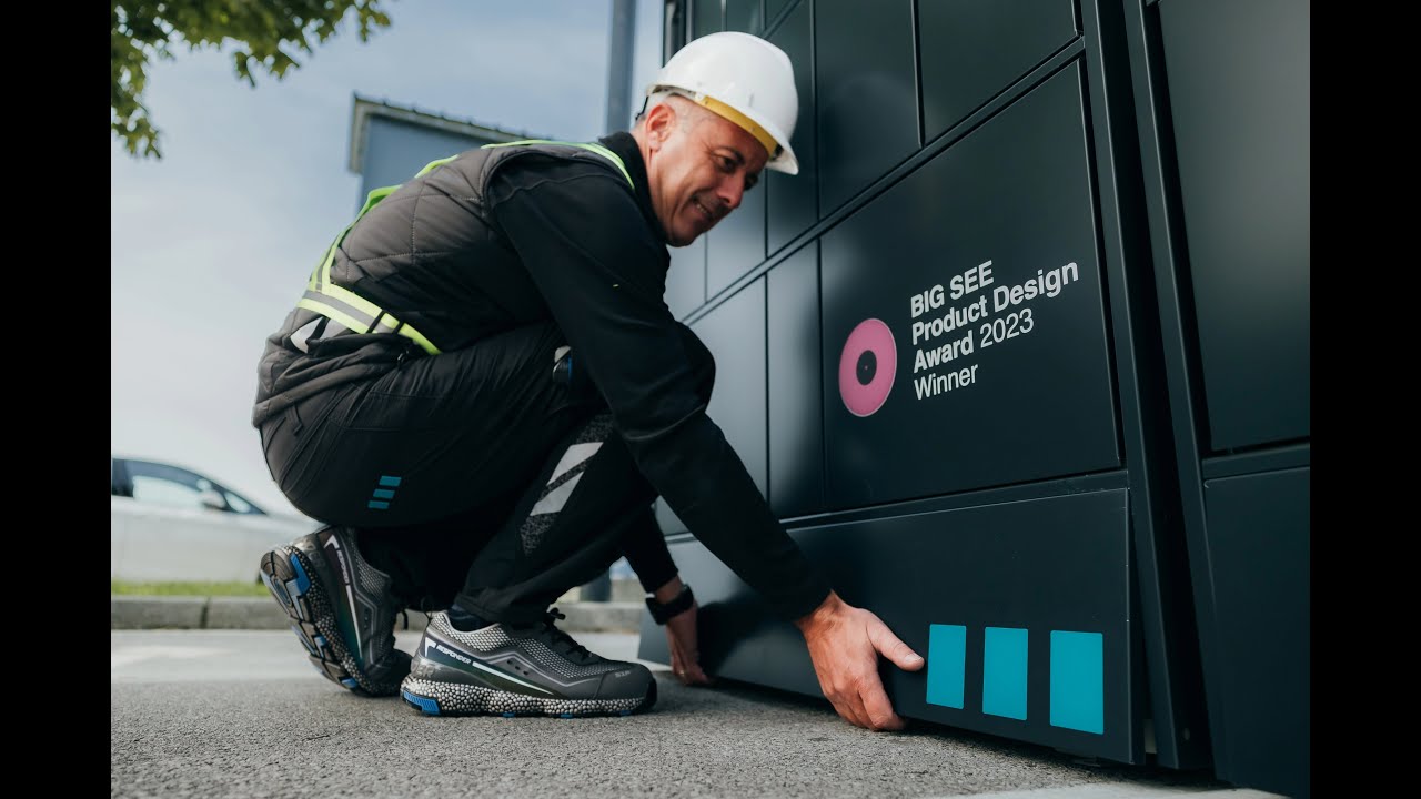 Direct4.me - Ultra-Fast Parcel Locker Installation (Timelapse)
