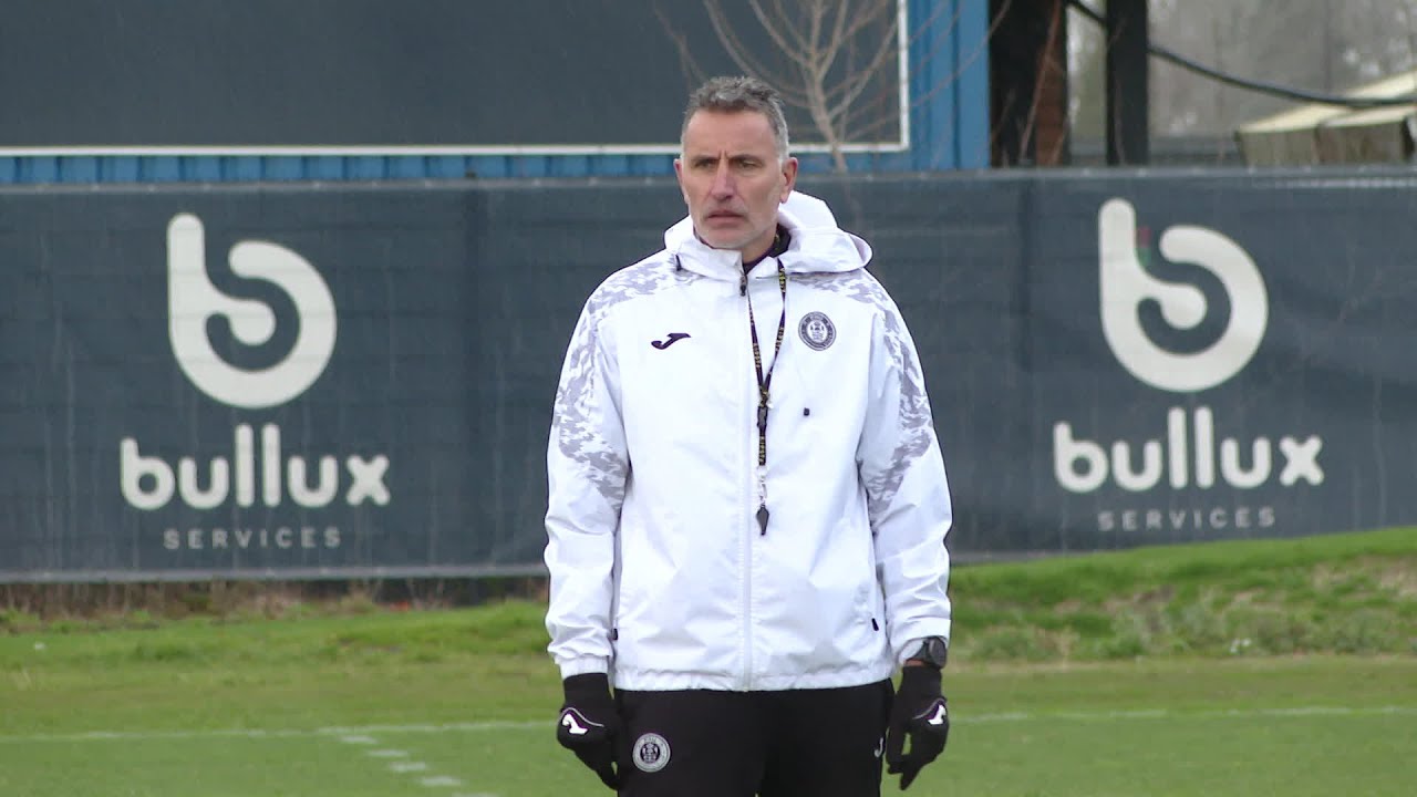 Football: nouvel entraineur provisoire au Pau FC