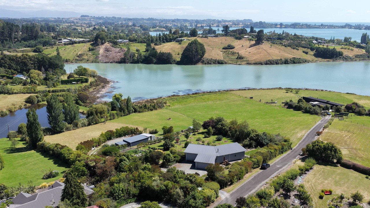 42 Pukeko Lane, Redwood Valley