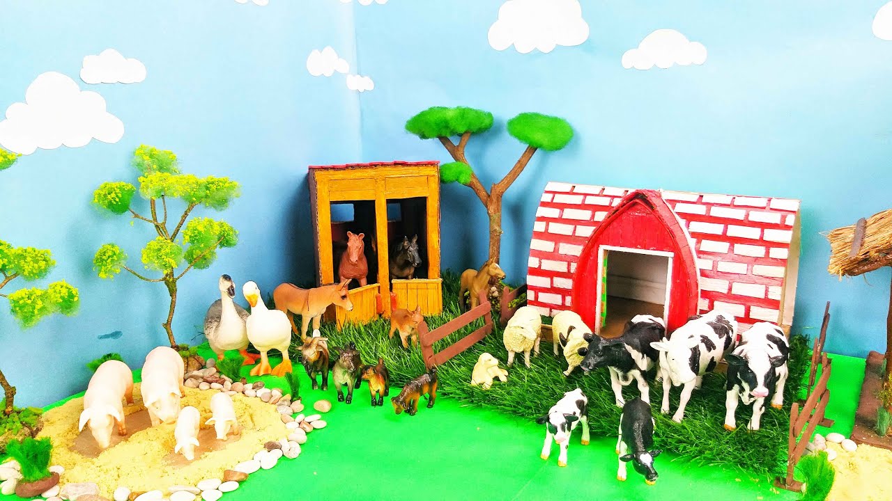 DIY Building Farm Diorama & Farm Animal Figurines Discovery for Kids & Toddlers
