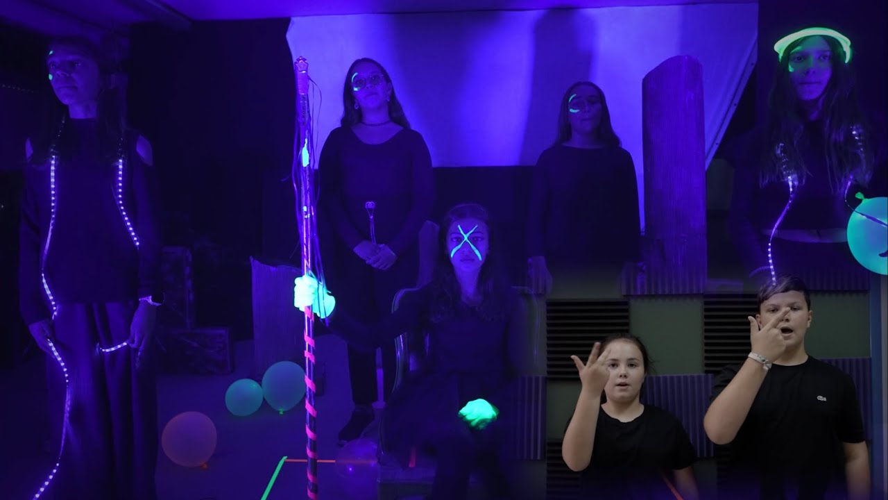 La reina de la oscuridad (videoclip en lengua de signos)