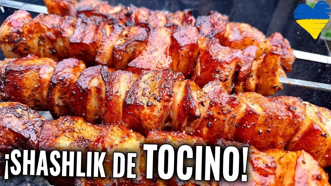 ¡Prepárate para el sabor! Así se hace el auténtico asado ucraniano con tocino en brochetas