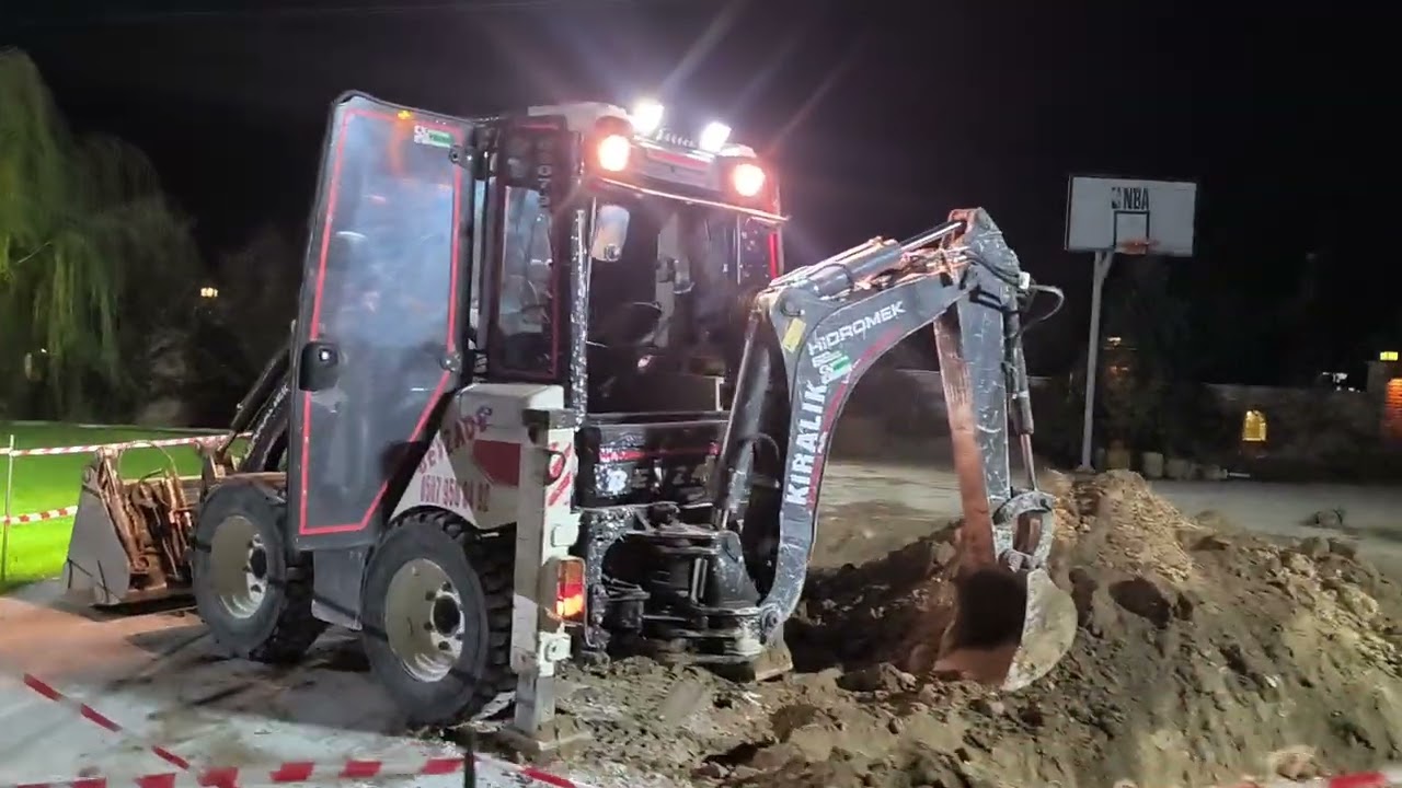 Hidromek 1cx ile  en 6 uzuluk 10 metre  havuz kazısı 