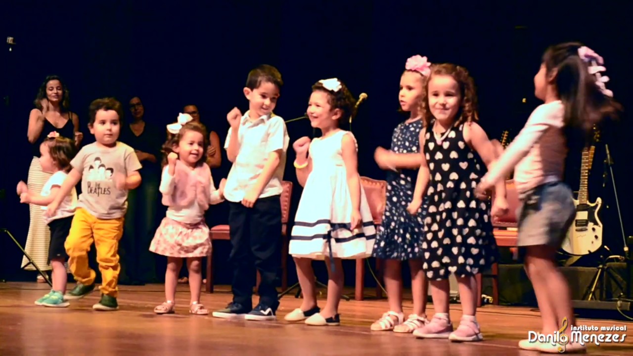 APRESENTA&Ccedil;&Atilde;O | Turma de musicaliza&ccedil;&atilde;o - Viro, Vira, Virou