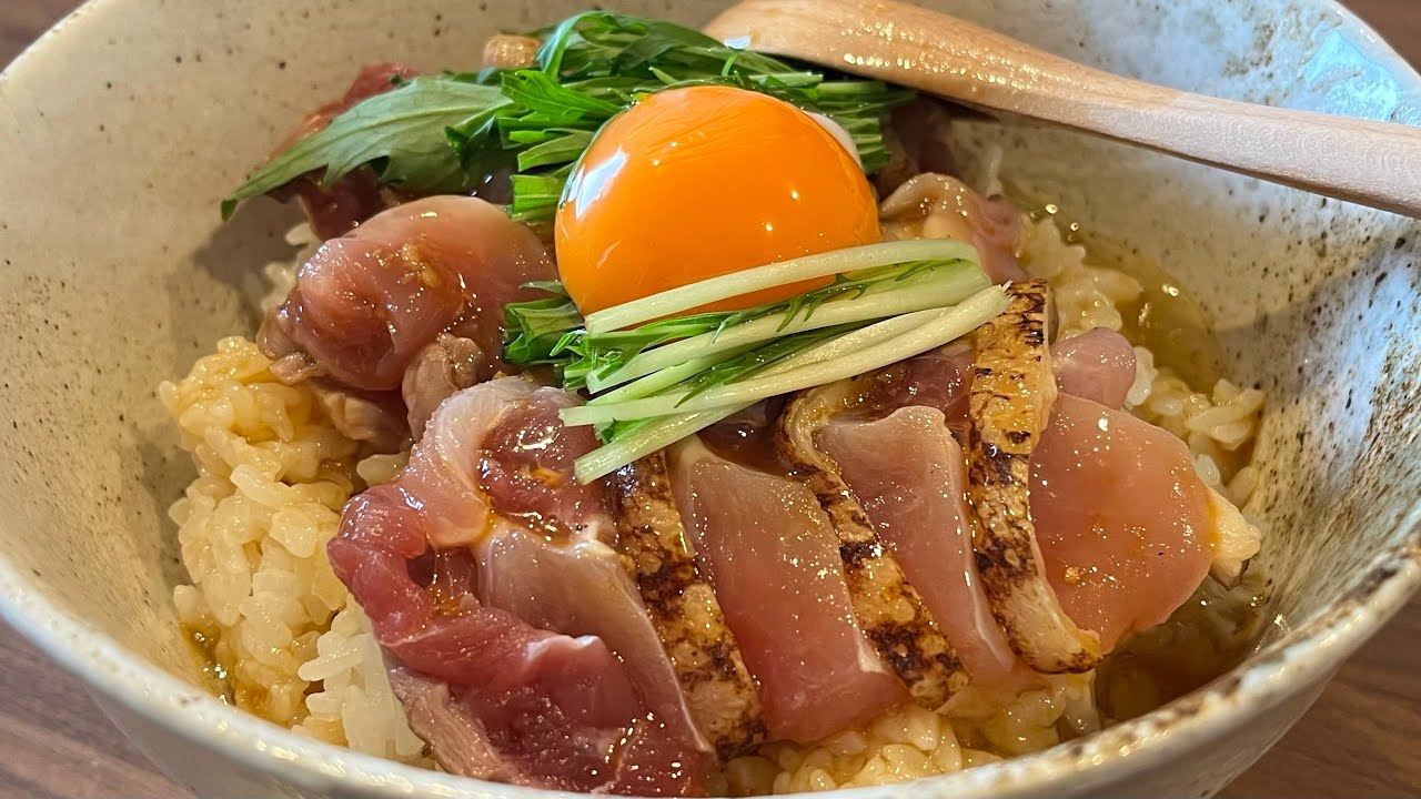 【鶏の生食】自分を大蛇丸と信じて止まない一般男性が、生親子丼で優勝する動画です。
