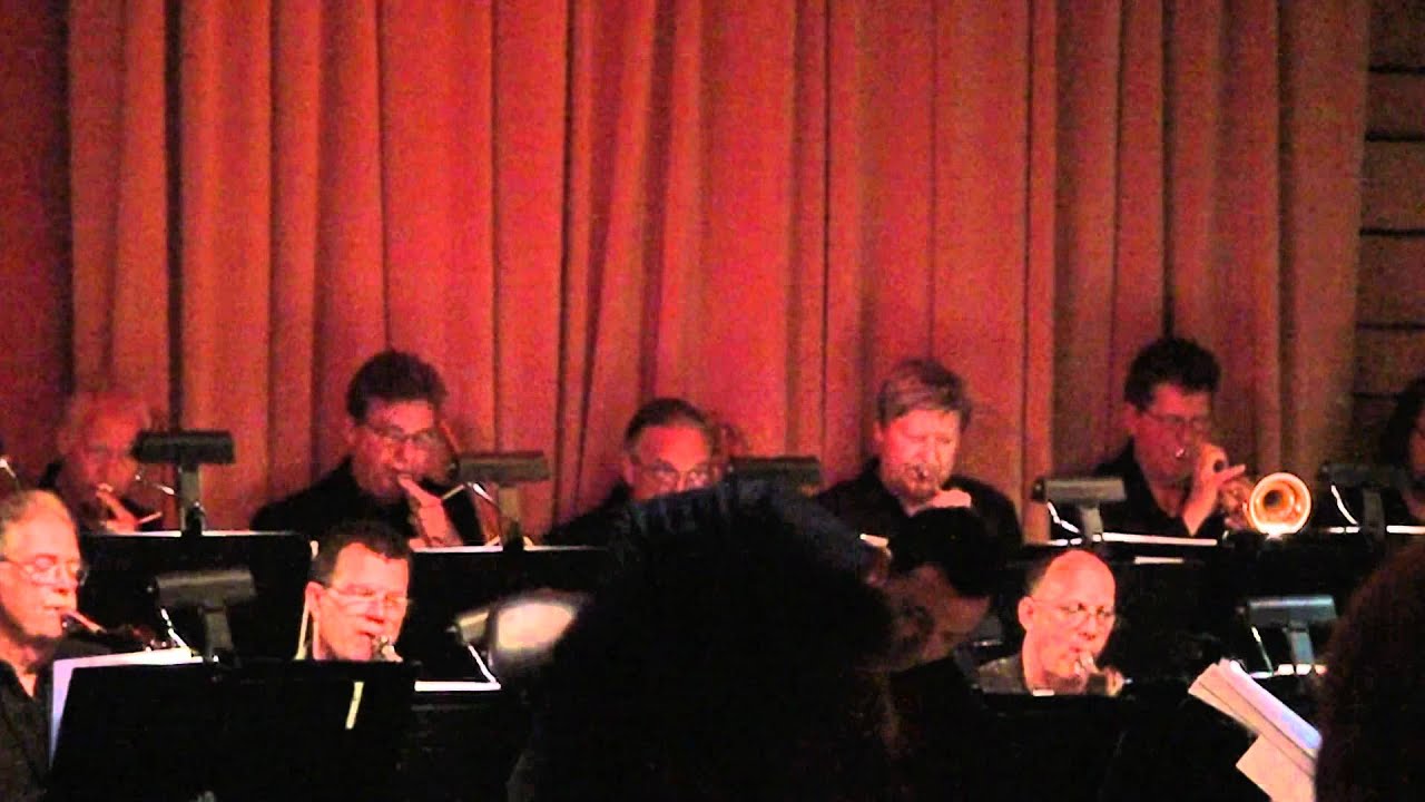 Seth MacFarlane Vibrato 8/15/11