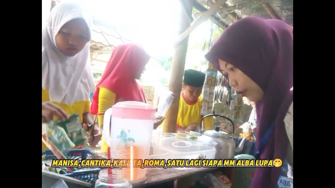 Spesial kamis manisa dan bestinya jajan di kantin SDN jeungjing 1 😉