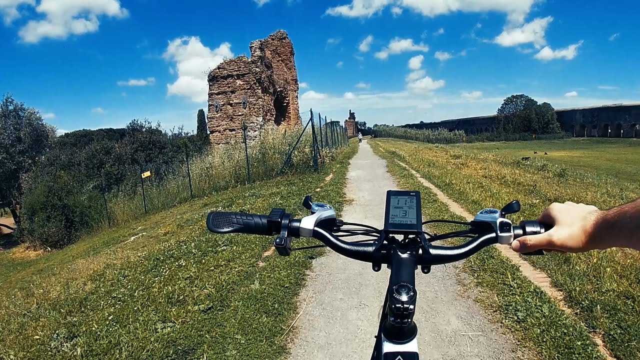 Roma in Bici Elettrica | SameBike LO26