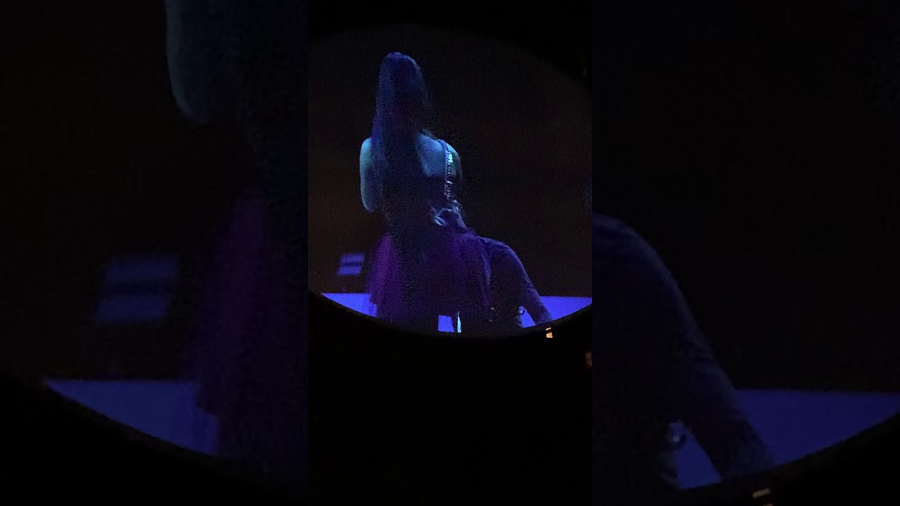 Ariana Grande - BUWYB Live - Sweetener Tour Brooklyn 2019