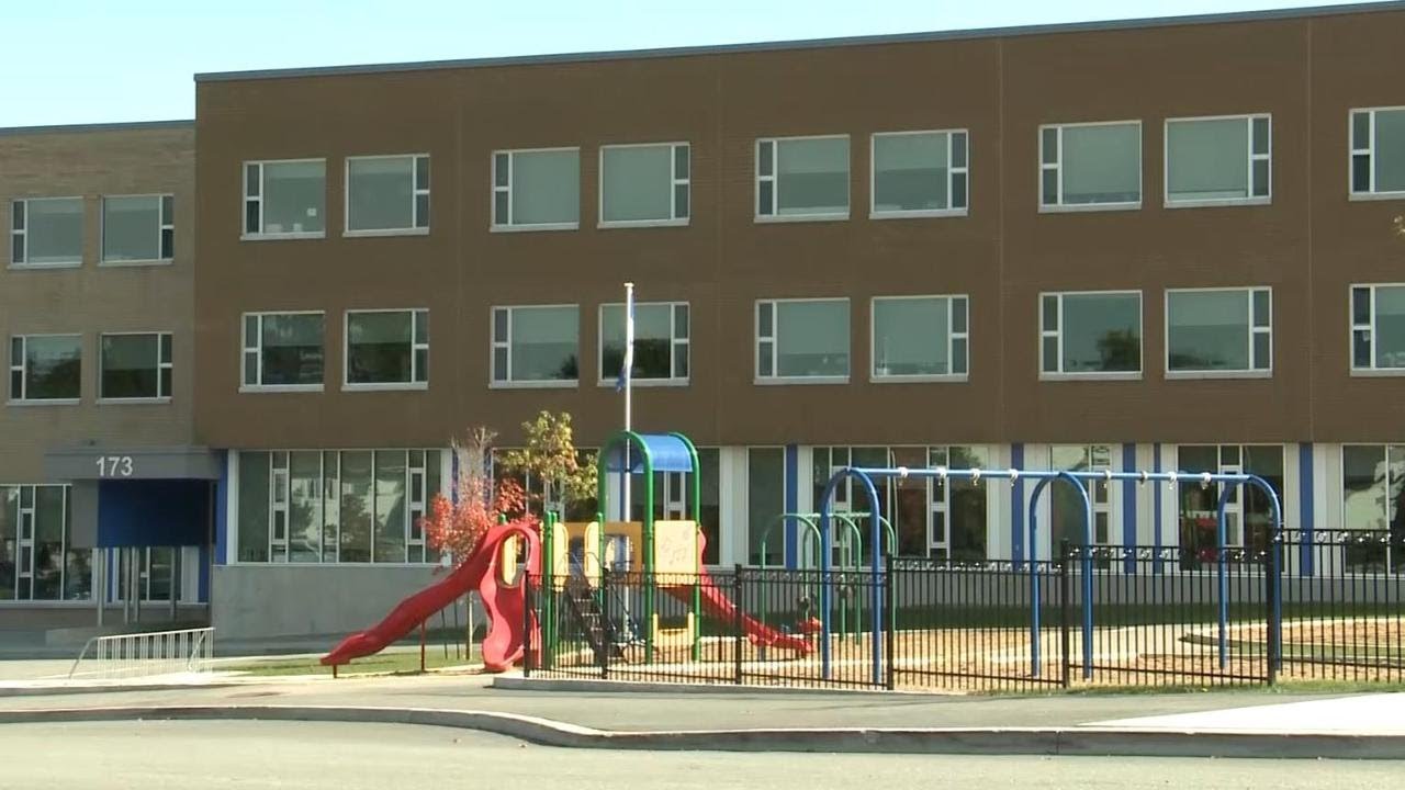 School&rsquo;s separation of students by gender stirs controversy