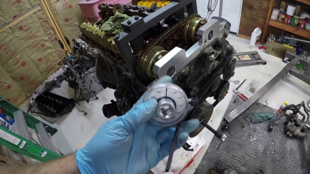 SUPER EASY DIY BMW N52 Engine Timing Procedure , New Valve Cover And Vanos Screen Service Check