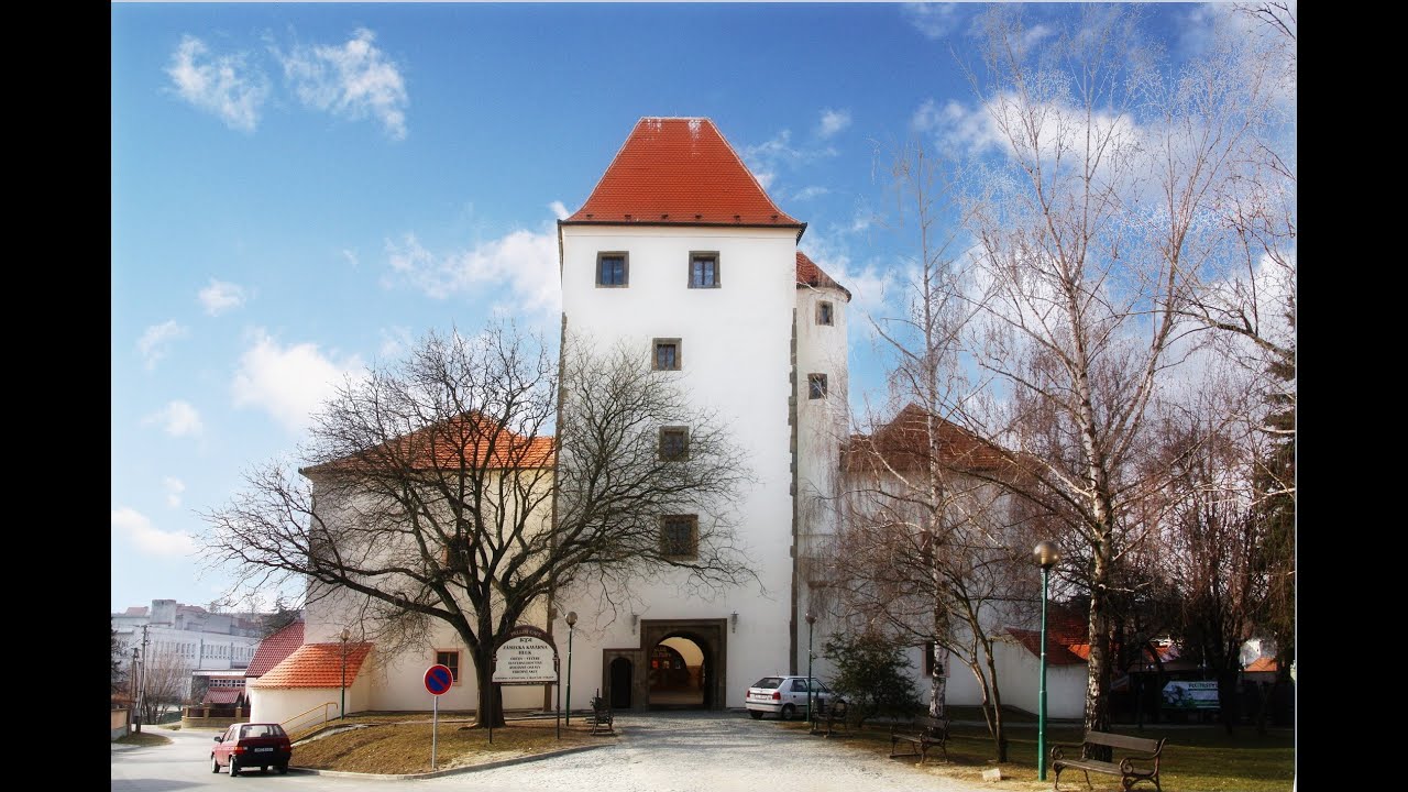 Hlucká tvrz - květen 2022