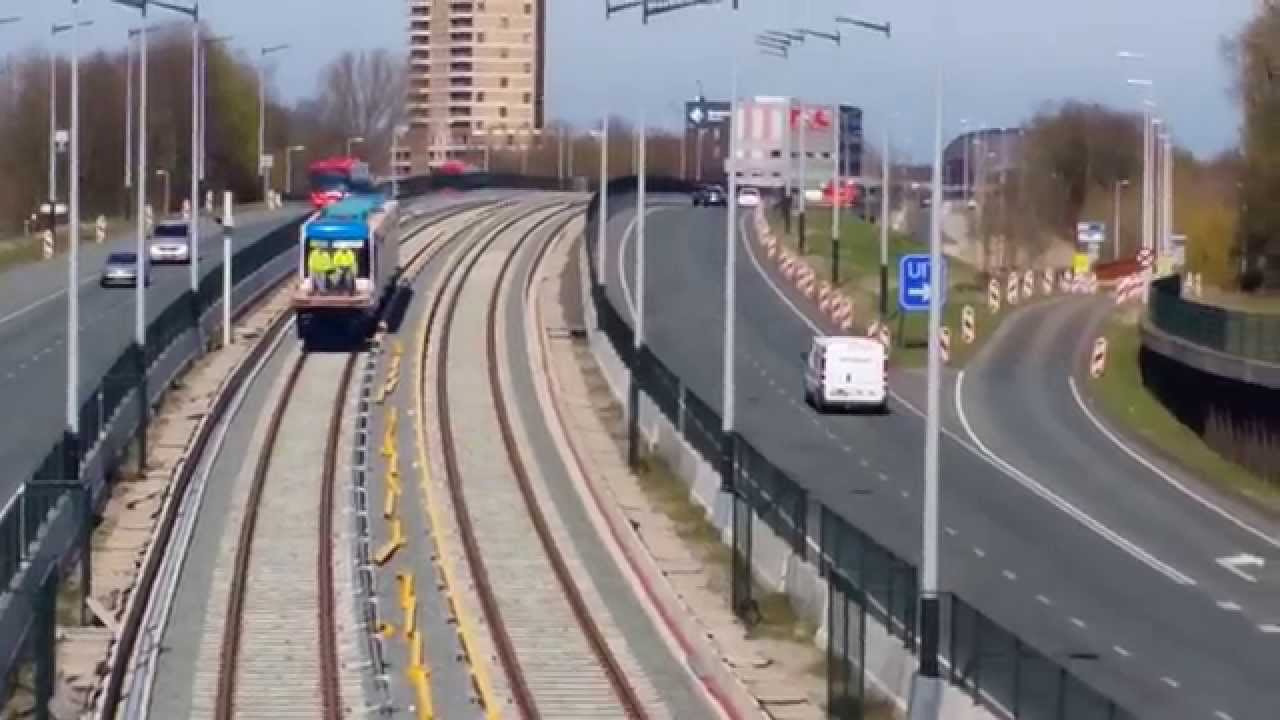 Eerste testrit met metro op Noord/Zuidlijn in Amsterdam Noord