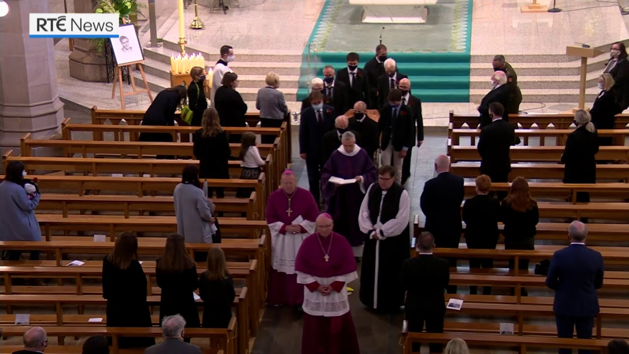'The Town I Loved So Well' played at funeral of John Hume