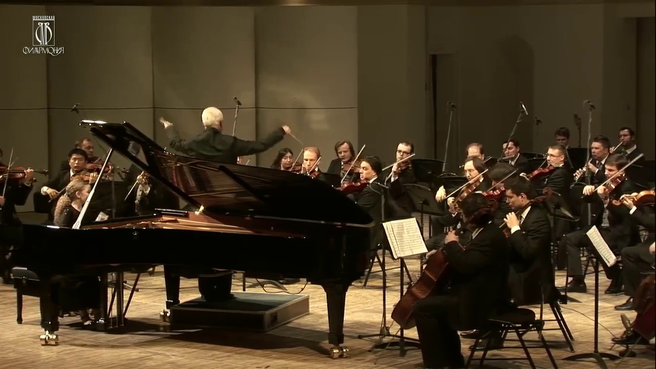 Varvara Kutuzova 11yo Mozart Concerto №17 К453