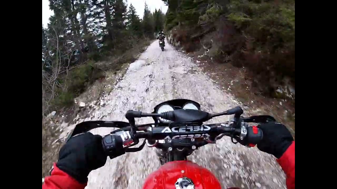 Fango Tours, salita e discesa del giro sull'altopiano, enduro, sterrati e mulattiere! (4/7)