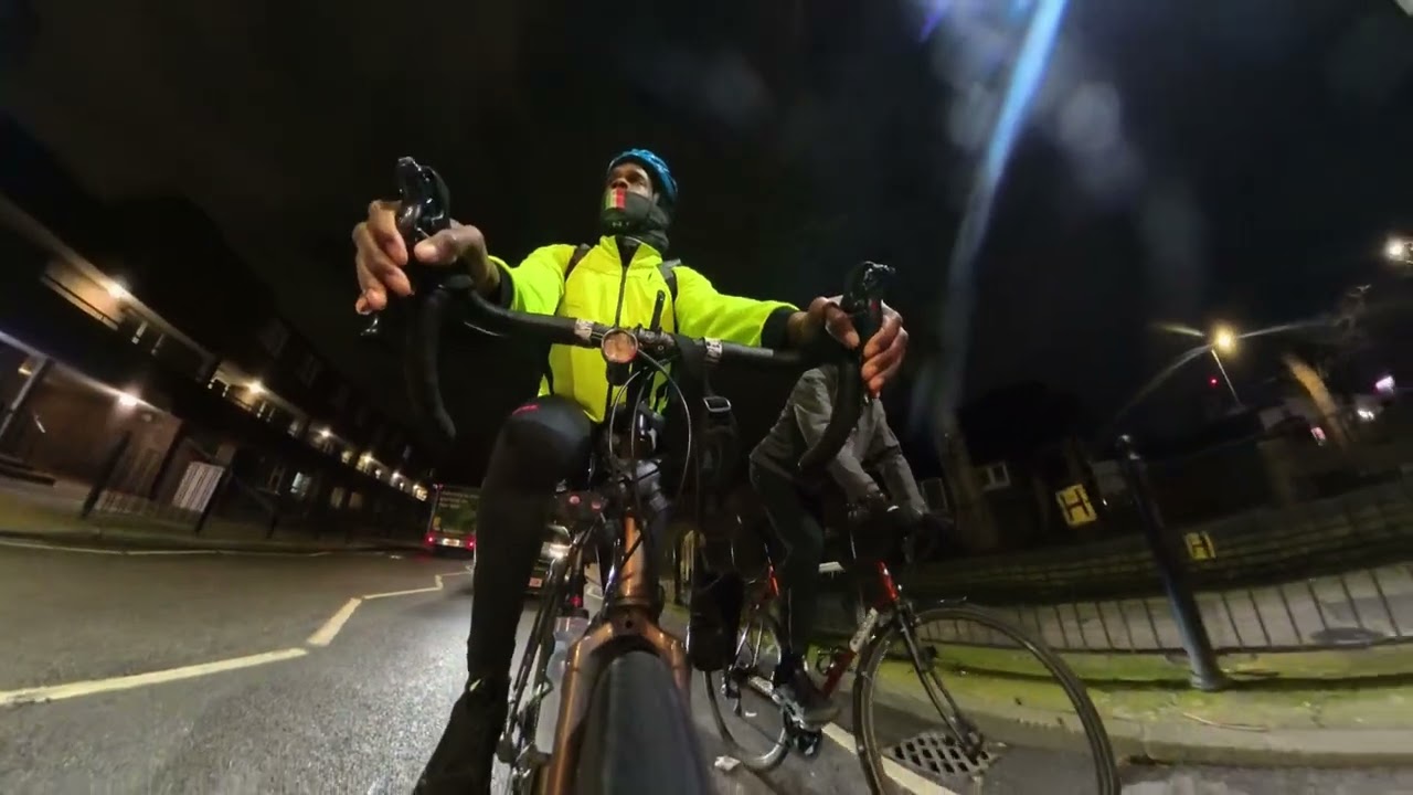 Safe City Cycling by night - Tips for Getting around