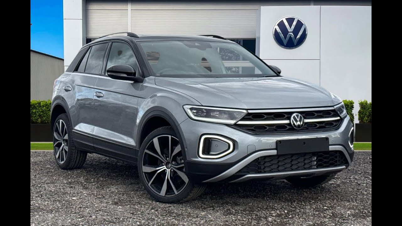Совершенно новый Volkswagen T-Roc 1.0 TSI Style Design Euro 6 с крышей цвета &laquo;серебристо-чёрный п...