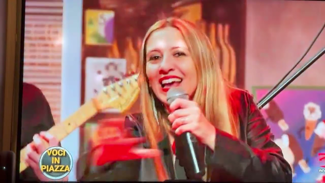Splendida e bravissima cantante di Romeo Coperfisa   LAURA ROGNONI