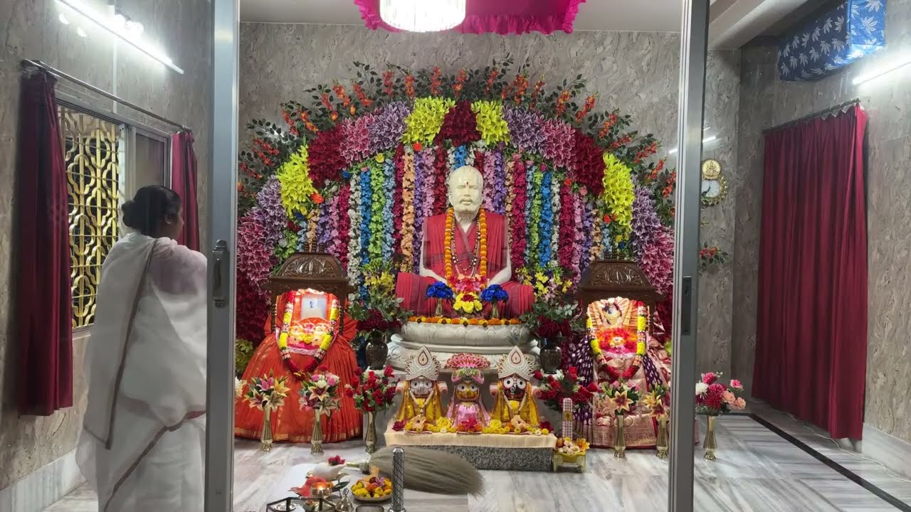 সন্ধ্যারতি ও আরাত্রিক ভজন সরাসরি সম্প্রচার রামকৃষ্ণ আশ্রম ঠাকুরবাড়ী, মেদিনীপুর থেকে।