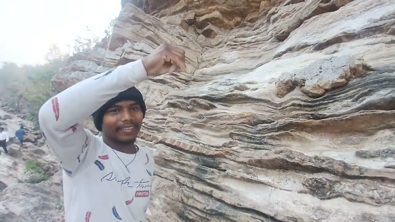 MACHA DIAN WATER FALL 