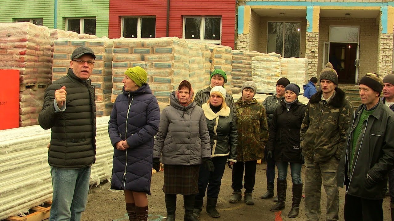 Суботник у селі Радовель, що на Житомирщині