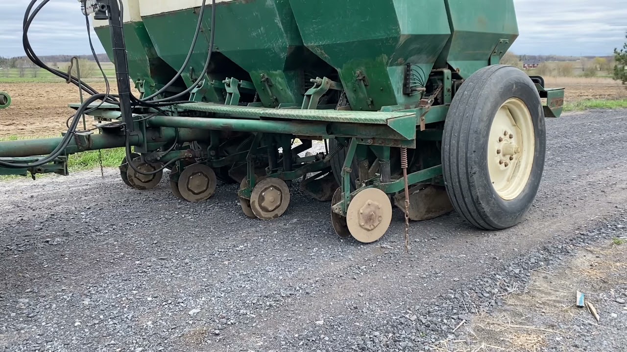 Lockwood potato planter
