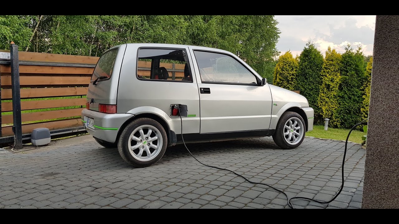 Nowy silnik w elektrycznym cinquecento / New engine in electric Fiat Cinquecento.